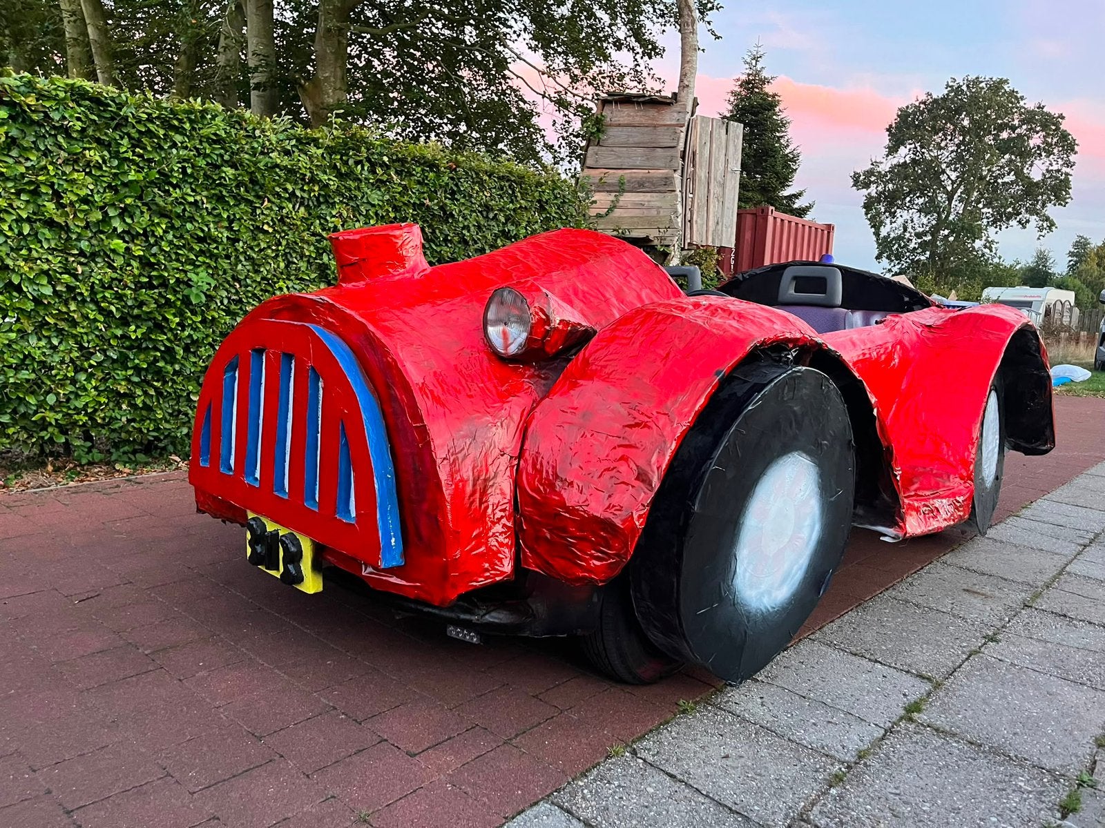 Praal auto / Versierde auto, Voorwielaandrijving, Origineel Nederlands, Handgeschakeld, Zilver of Grijs