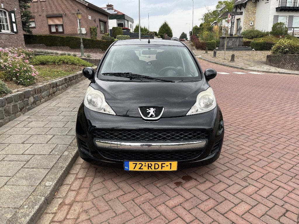 Peugeot 107 1.0 12V 5DR 2011 Zwart, Voorwielaandrijving, Euro 5, Stof, Zwart