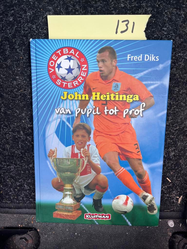 Voetbalsterren: John Heitinga van pupil tot prof, Ophalen of Verzenden, Zo goed als nieuw, Balsport