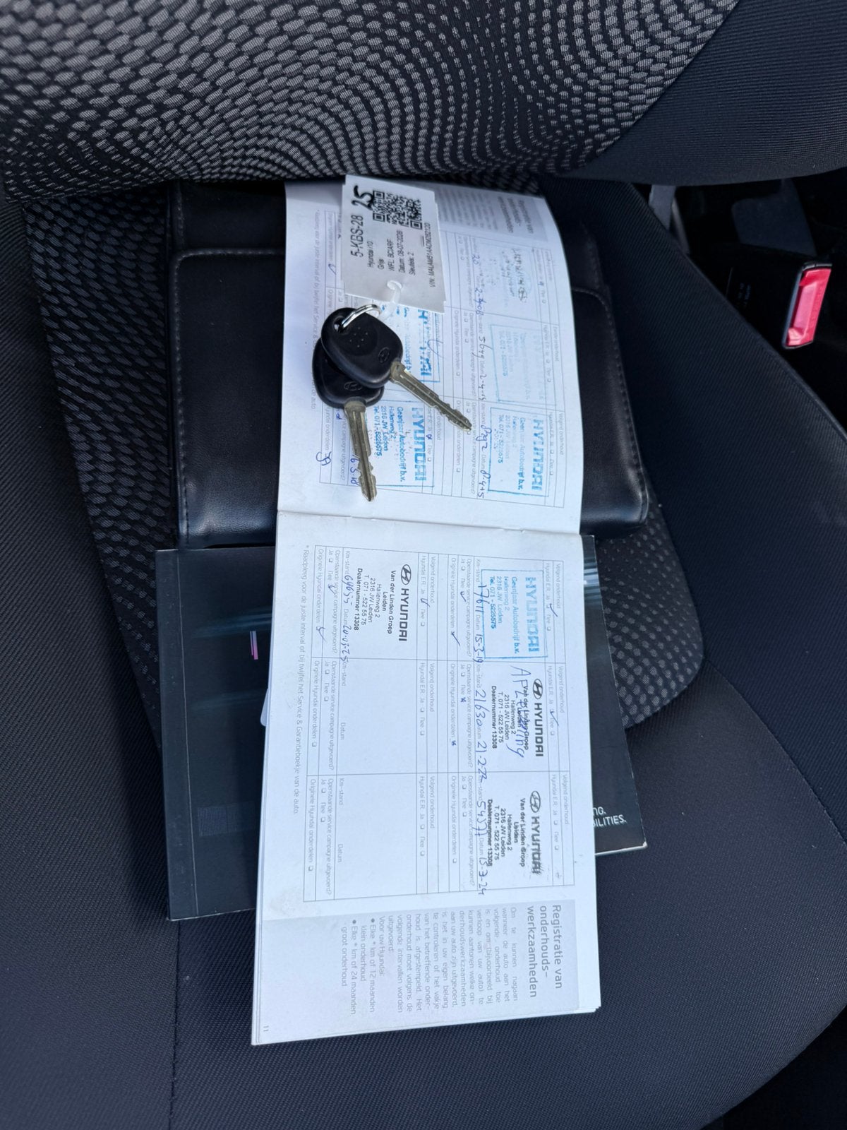 Foto 24 van Hyundai i10 1.0 || 84.996 KM NAP | Airco | 5-Deurs |APK 2027