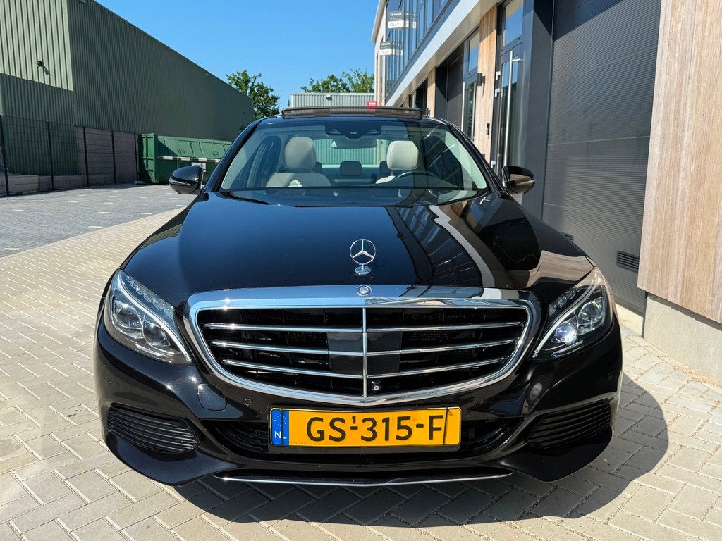 Mercedes-Benz C-klasse C350e 279PK Hybride (bj 2015) PANO|XE, Auto's, Automaat, Achterwielaandrijving, Gebruikt, Zwart