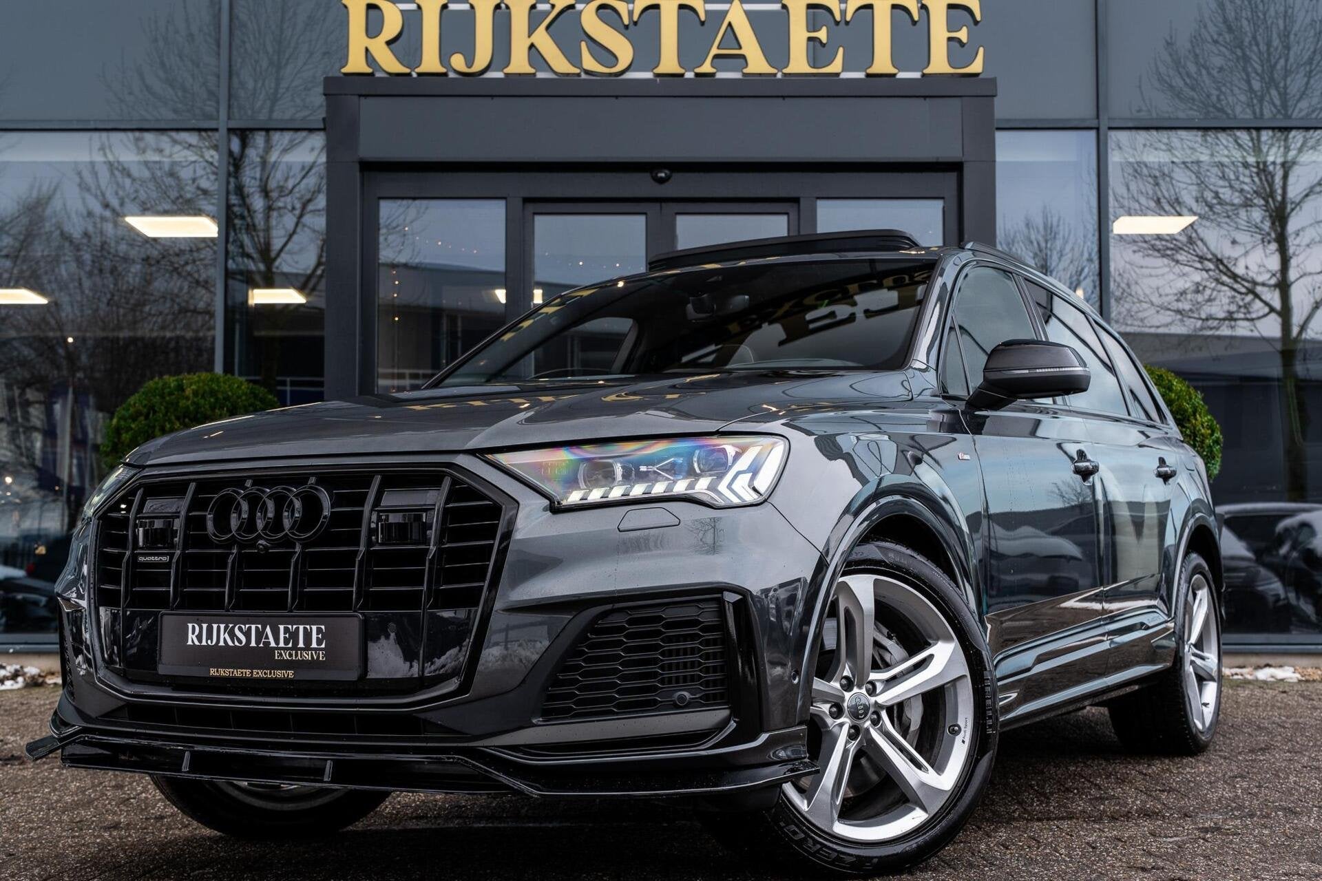 Audi Q7 55 TFSI e Quattro S-Line|PANO|MEMORY|ACC|LUCHTVERING, Auto's, Audi, Automaat, Dealer onderhouden, Gebruikt, Met garantie (alle)