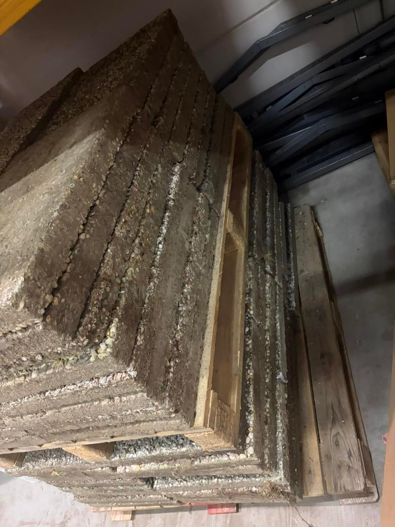 Grind tegels ! GRATIS !Ongeveer 150 tegels., Gebruikt, Ophalen of Verzenden, 10 m² of meer, Grind