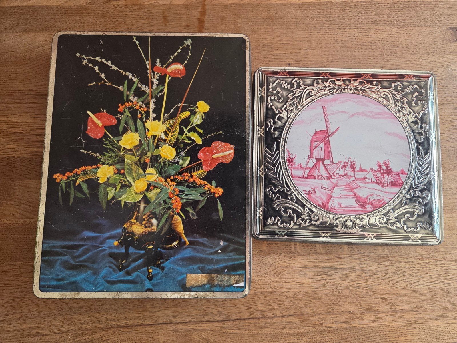 2x vintage Pro Patria blikken, Verzamelen, Blikken, Ophalen of Verzenden