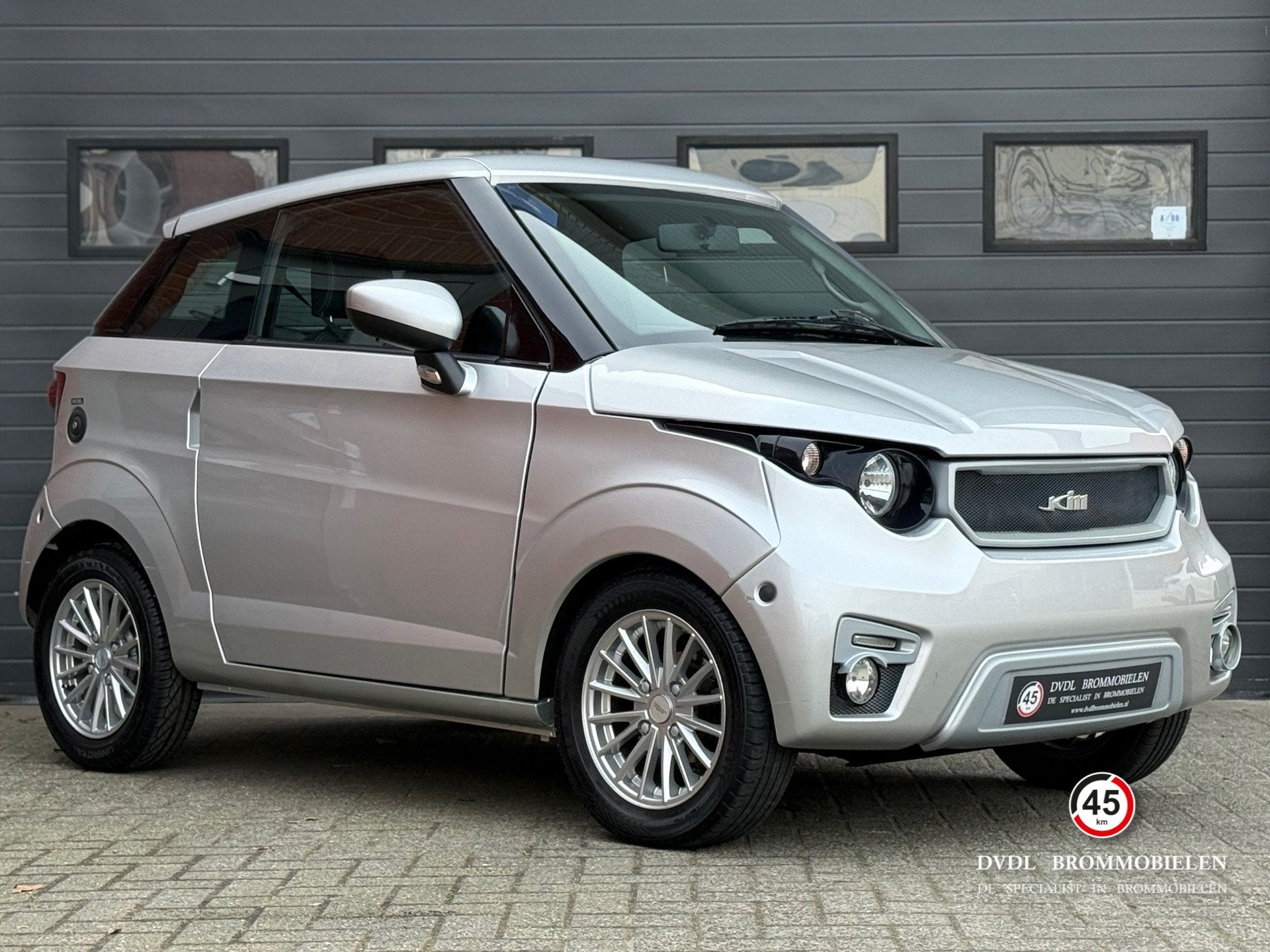 JDM Xheos Brommobiel Range Rover 45km 2014 1e eig NIEUWSTAAT, Diversen, Gebruikt, DVDL Brommobielen, Staarten 32
5281PL  Boxtel, NL