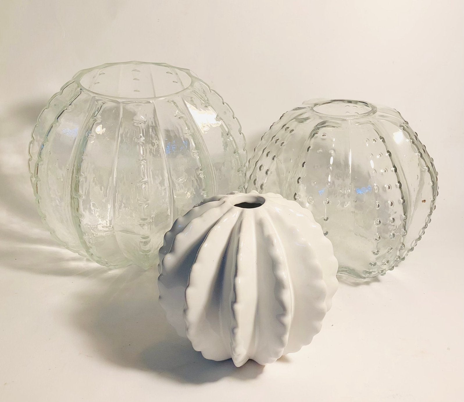 Set van drie leuke vazen, cactussen, keramiek en glas, Huis en Inrichting, Ophalen of Verzenden, Zo goed als nieuw, Wit, Glas