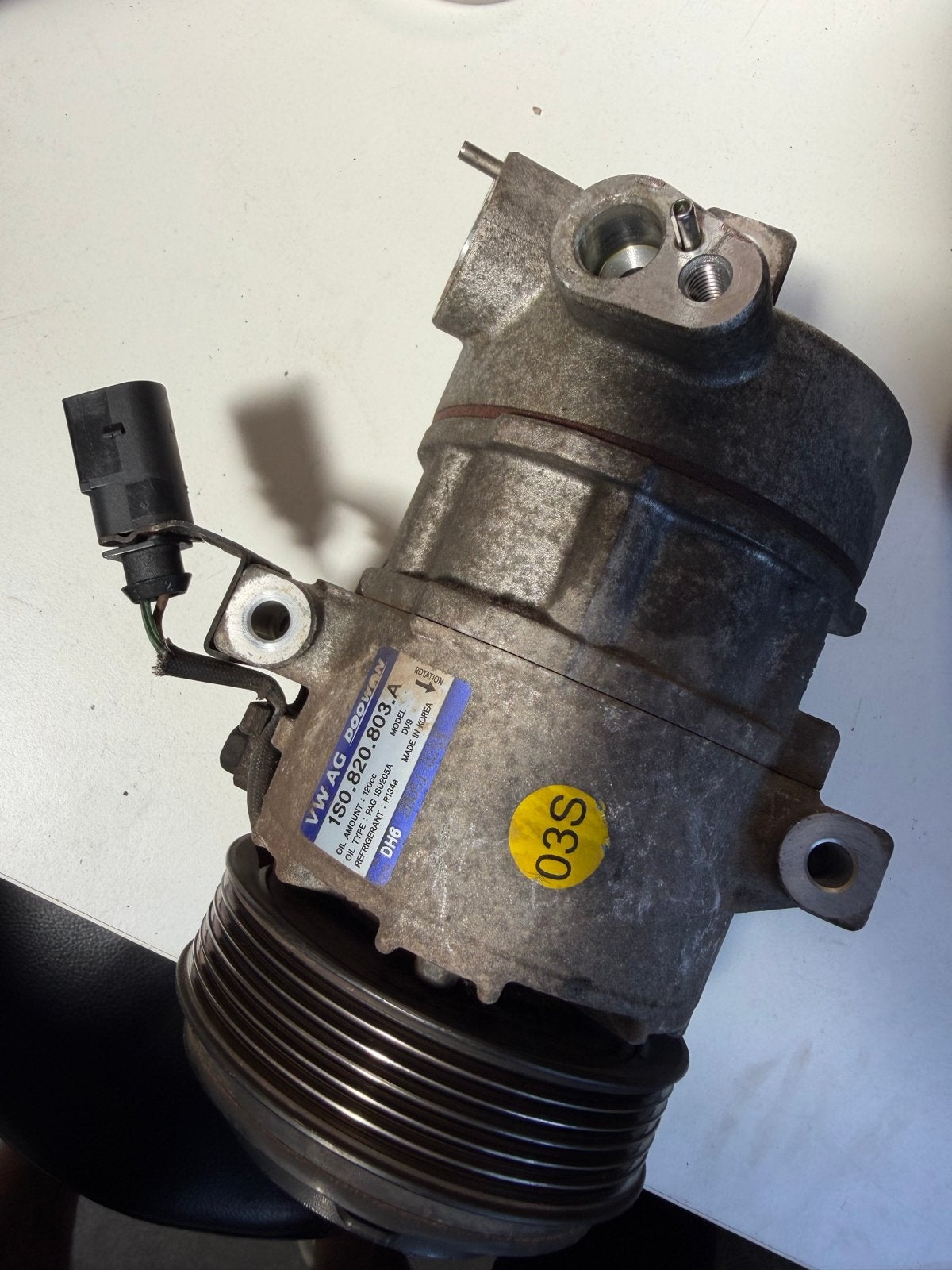 VW AG Airco Compressor 1S0.820.803.A - Gebruikt, Gebruikt, Volkswagen, VW, Ophalen of Verzenden