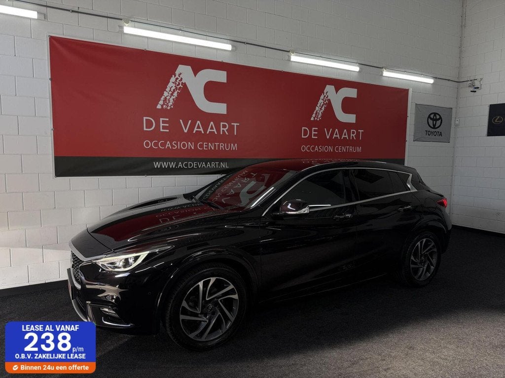 Infiniti Q30 1.6t Premium Tech - NAVI/LEER/BOSE/360CAM/NAP, Auto's, Infiniti, Voorwielaandrijving, Gebruikt, 4 cilinders, 700 kg