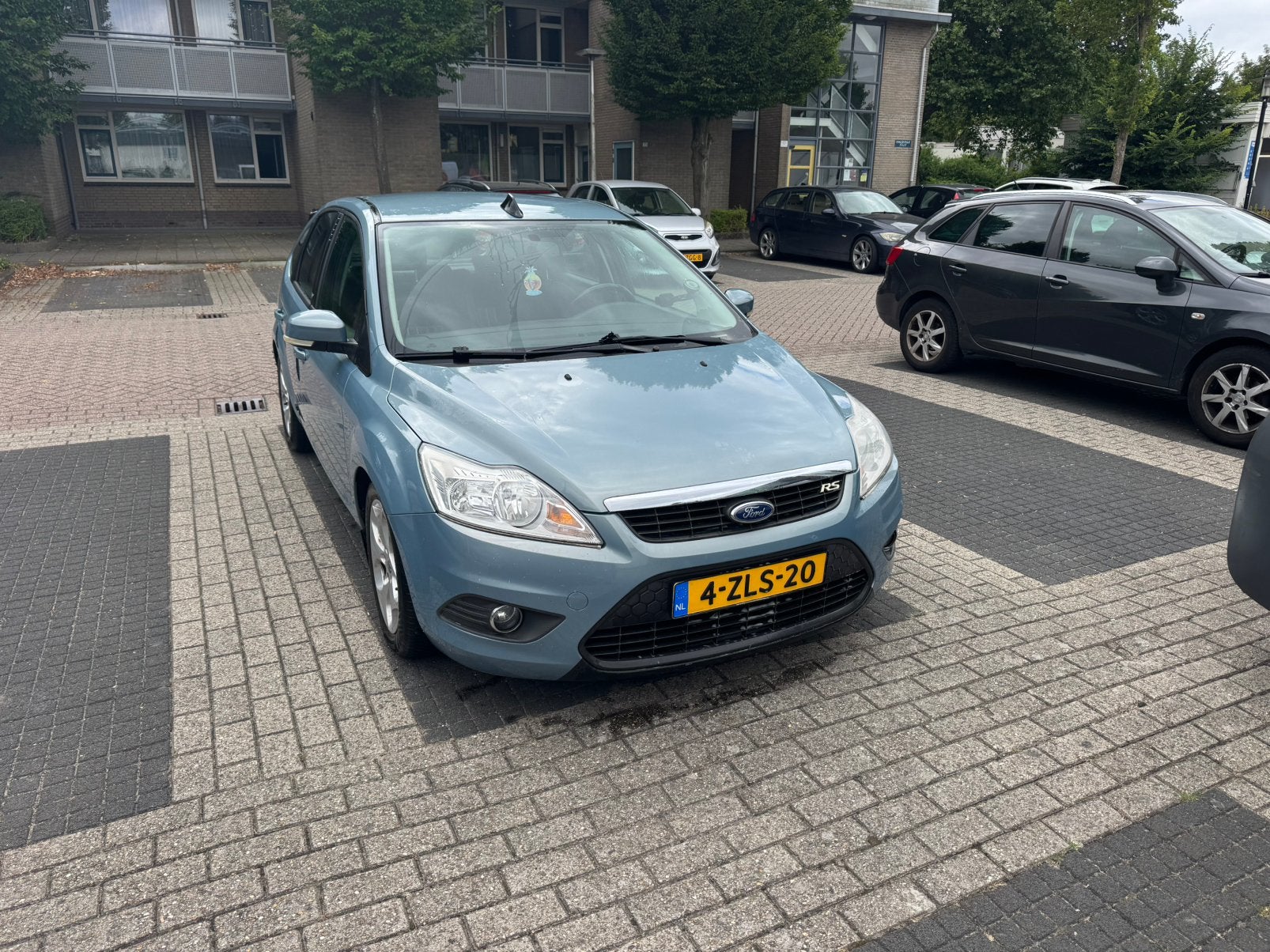 Ford Focus 1.6 74KW 5D 2010 Grijs, Auto's, Ford, Particulier, Focus, Benzine, Euro 5, B, Hatchback, Handgeschakeld, Geïmporteerd