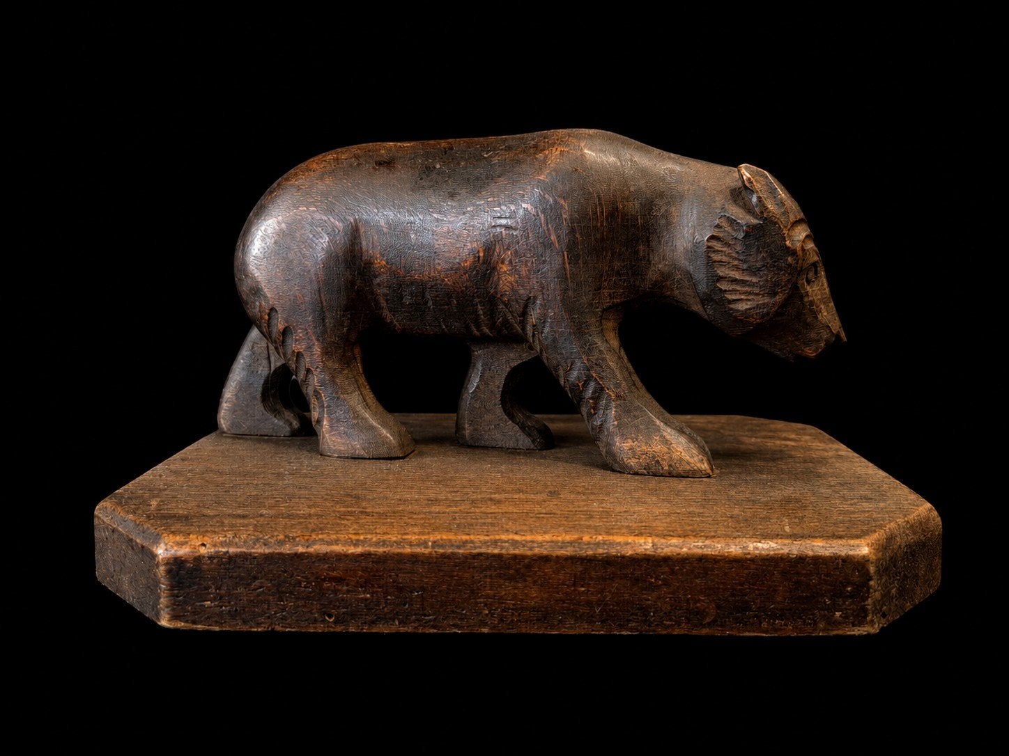 Art Deco Houten Beer circa 1930, Antiek en Kunst, Minder dan 20 cm, Art deco, Ophalen of Verzenden, Zoogdier