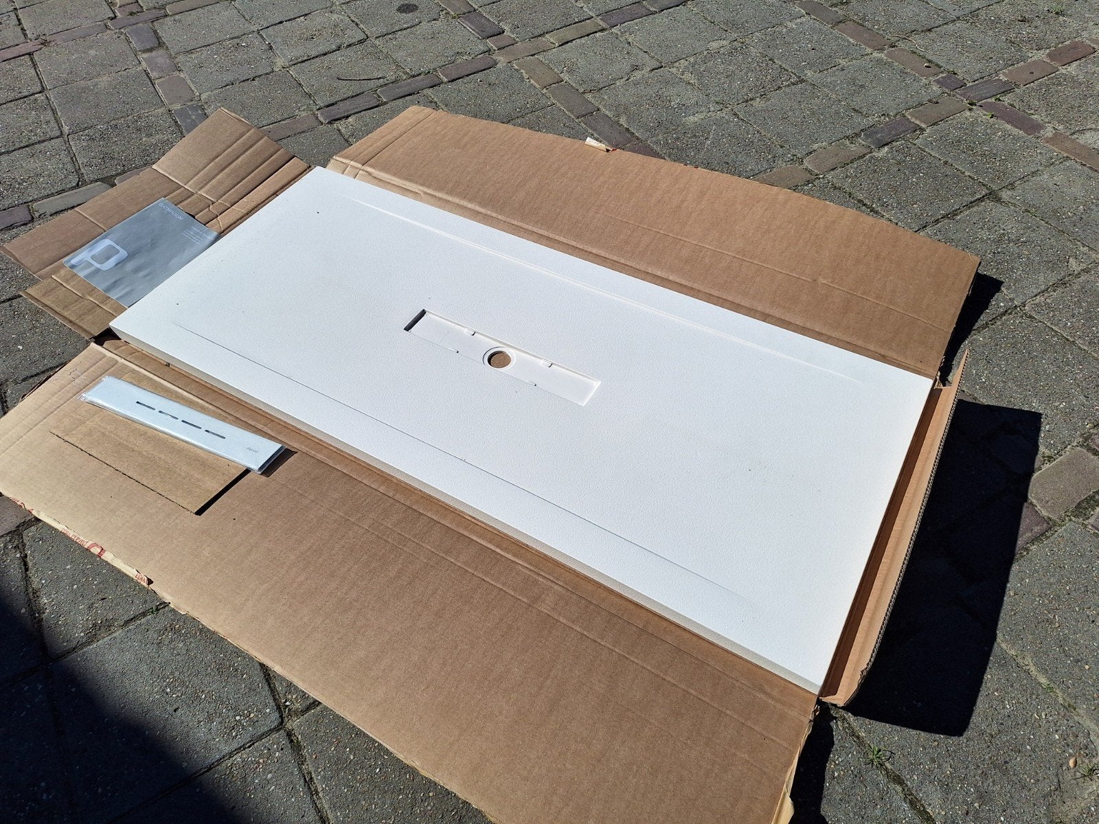 Nieuwe composiet/SMC douchebak 161x70x3 cm wit afvoerrooster, Ophalen, Nieuw
