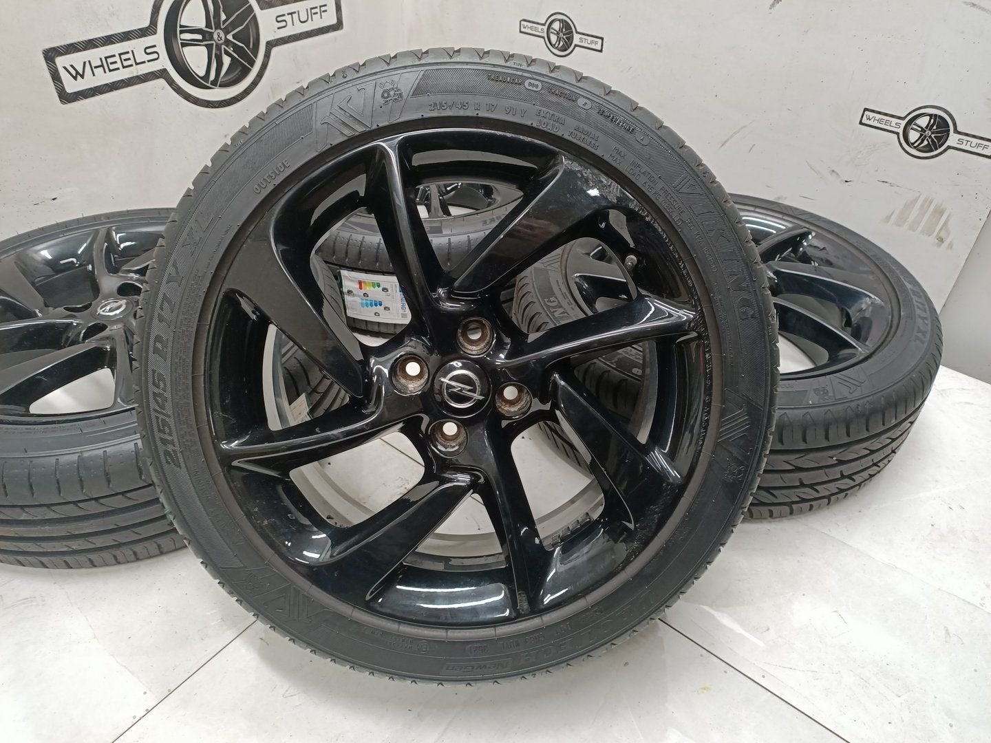 Origineel Opel Corsa lichtmetaal velgen 17"inch 4x100 6830, Auto-onderdelen, Gebruikt, -, -, Banden en Velgen