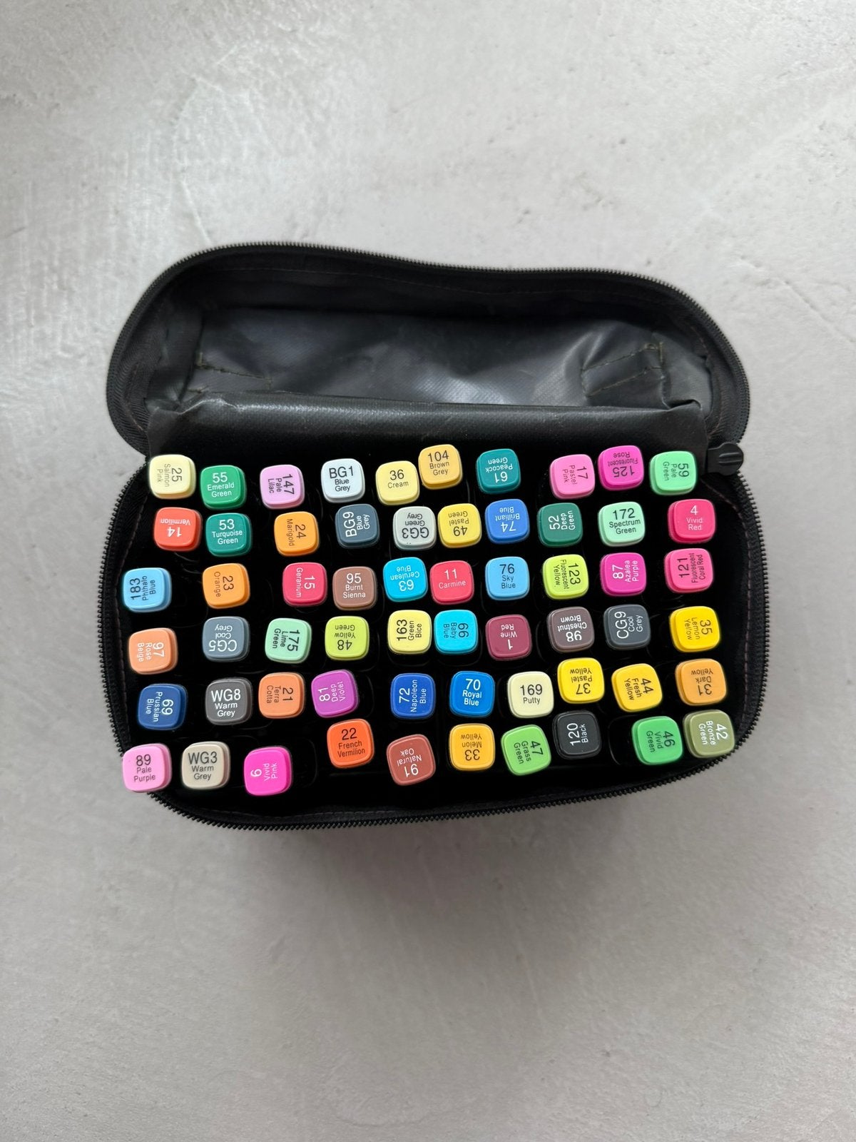 60 twinmarkers, Ophalen of Verzenden, Zo goed als nieuw, Potlood of Stift