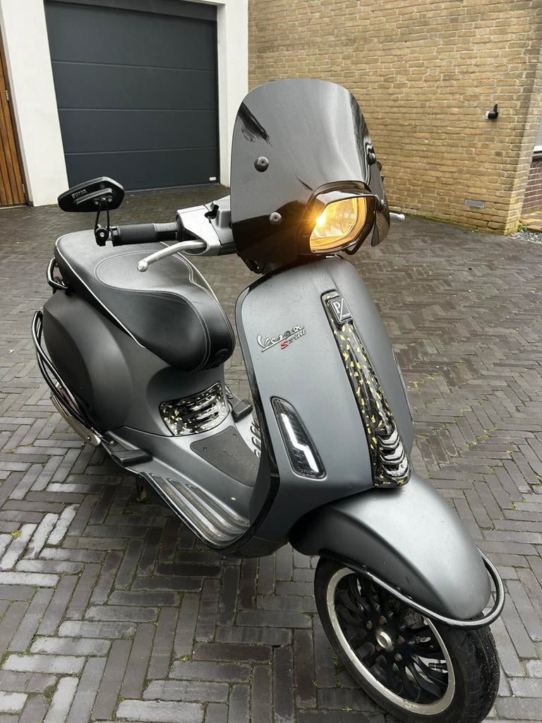 Vespa sprint 2017 4t 2v, Ophalen, Zo goed als nieuw, Benzine