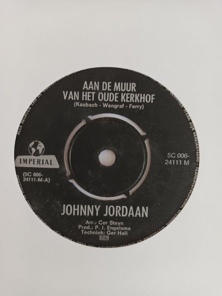 Johnny Jordaan - Aan De Muur Van Het Oude Kerkhof (Imperial), Originele persing, 7 inch, Ophalen of Verzenden, Zo goed als nieuw