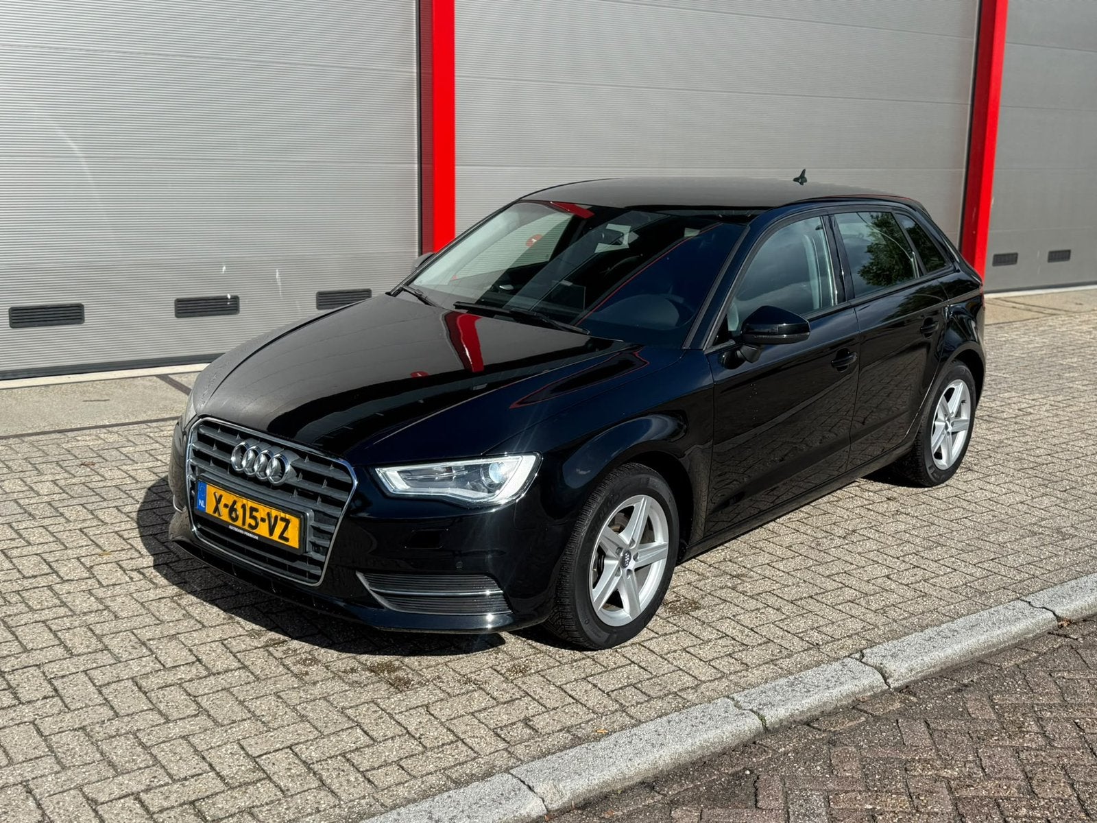 Audi A3 sportback 30 Tfsi 116pk S Tronic 2018 Zwart, Zwart, 1180 kg, 115 pk, Particulier