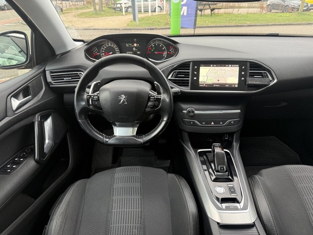 Peugeot 308 1.2 PureTech BlueLease | trekhaak | automaat |, Automaat, Gebruikt, Euro 6, 1199 cc