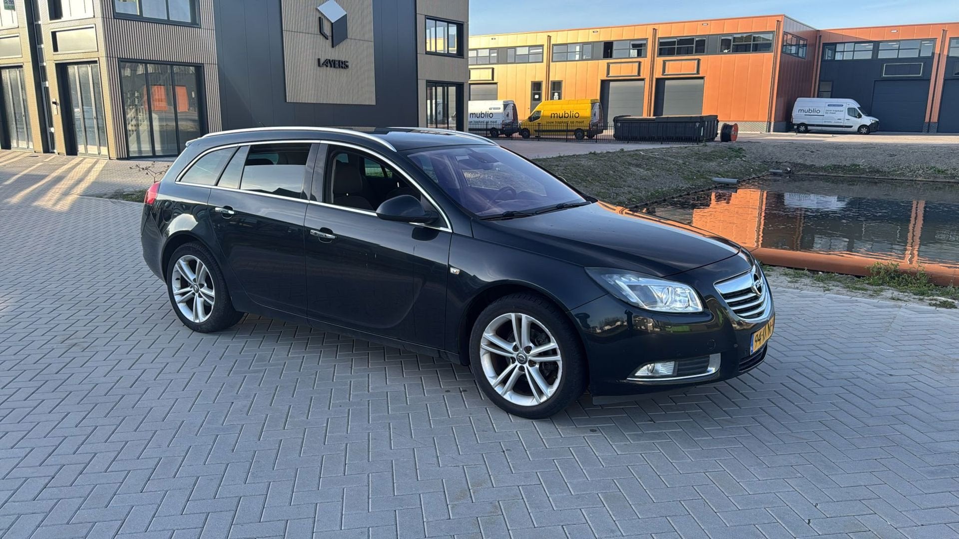 Opel Insignia Sports Tourer 2.0 CDTI Cosmo Automaat Leer Zwa, Auto's, Opel, Euro 5, 15 km/l, 4 cilinders, Leder en Stof