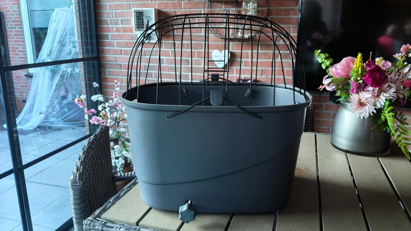 Honden fietsmand, Ophalen