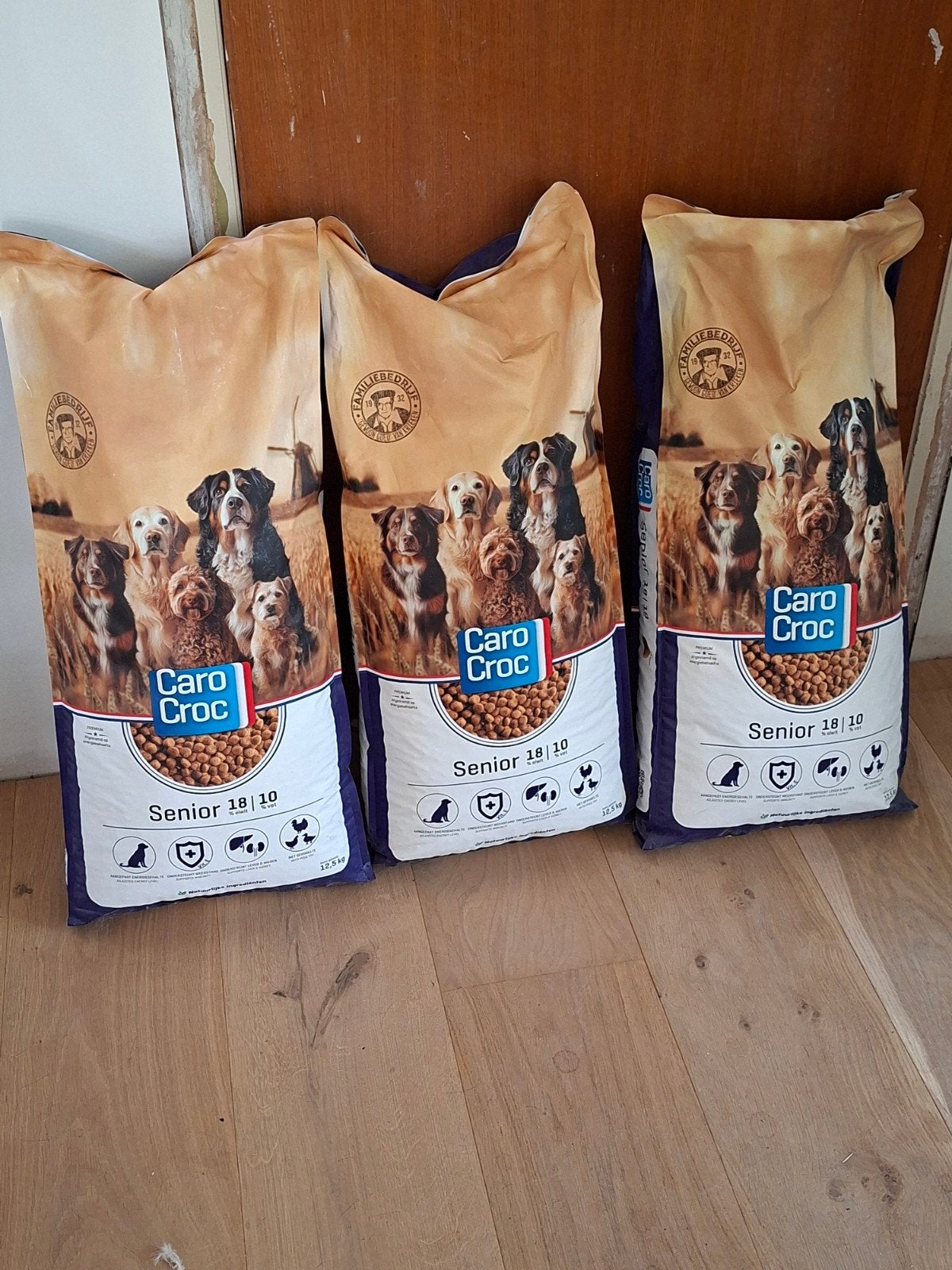 hondenbrokken 3x12,5 kg Carocroc Senior, Ophalen, Hond