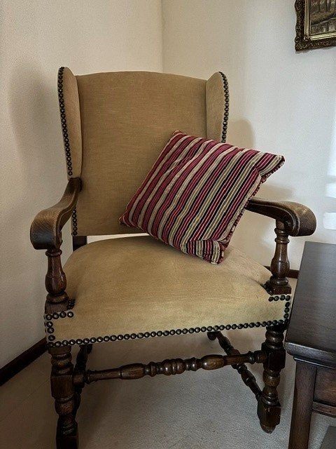 SET Klassieke antieke of vintage wingback fauteuil, Ophalen