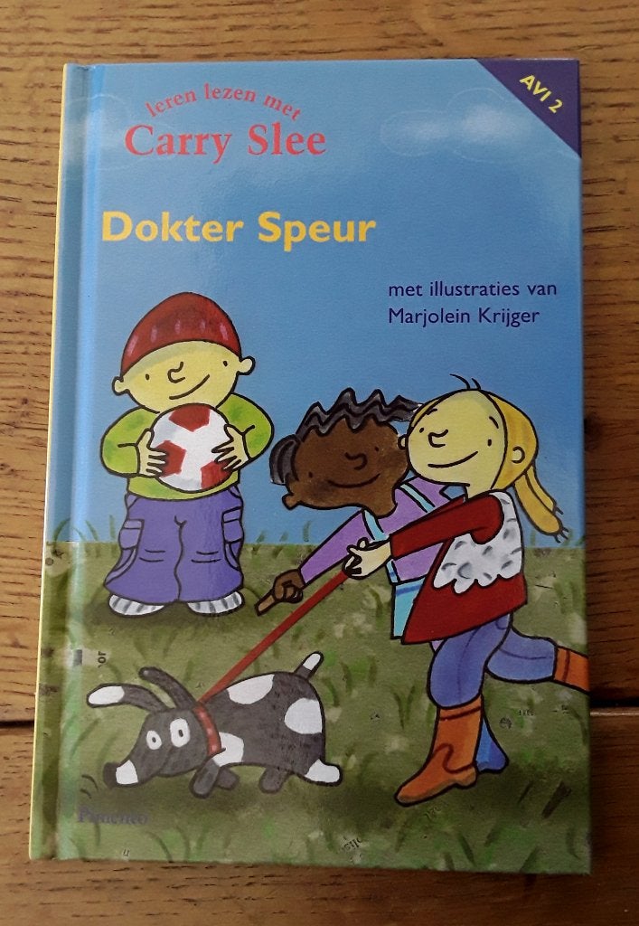 Carry Slee - Dokter Speur (avi 2), Boeken, Ophalen of Verzenden, Zo goed als nieuw, Carry Slee, Fictie algemeen