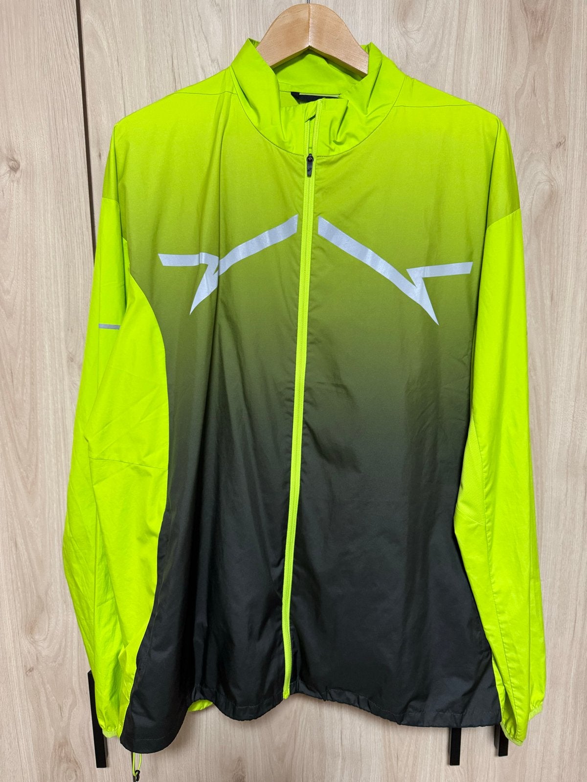 ASICS hardloopset: jas en broek, maat XL, Ophalen, Meerkleurig, Hardlopen of Fietsen, Maat 56/58 (XL)