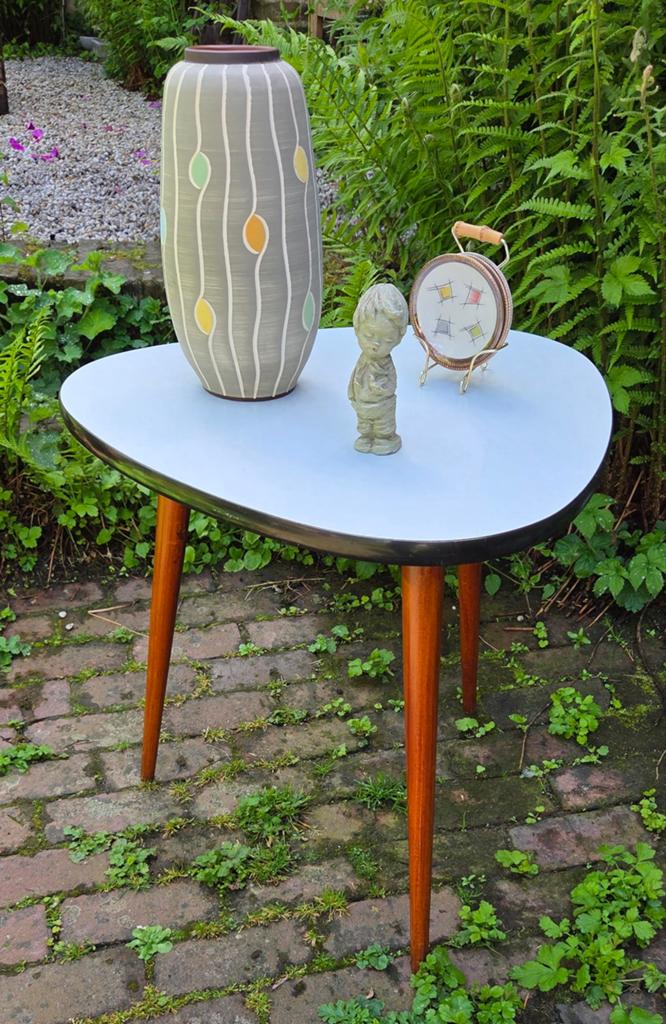 Vintage driepoot bijzettafel, Ophalen