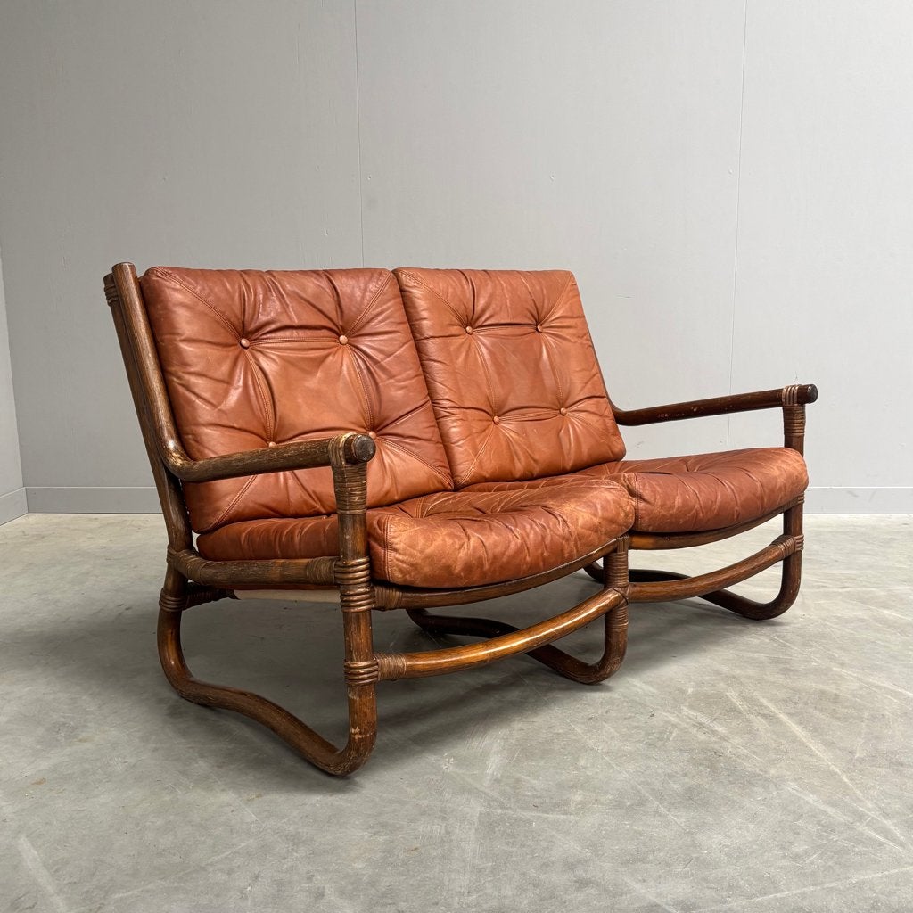 Vintage bamboo leren bank jaren 60 70 80 Deens design, Scandinavisch design, Gebruikt, 150 tot 200 cm, Tweepersoons