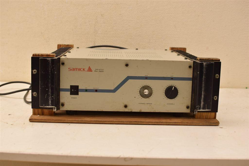 Samick Power amplifier 46549, Ophalen of Verzenden, Gebruikt, Overige merken