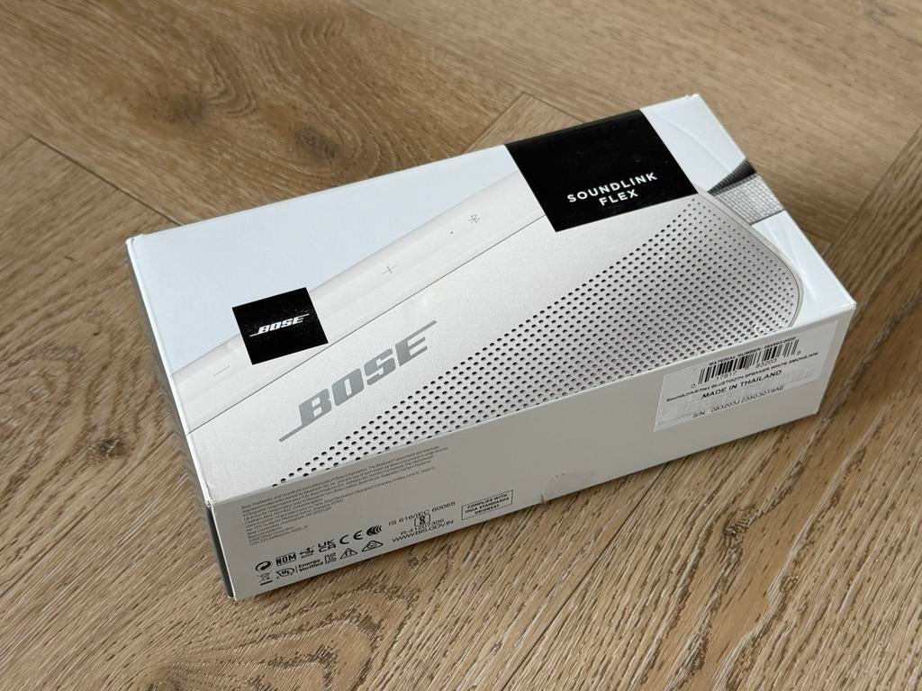 Bose Flex (eerste generatie) Wit - Retourdeal, Overige typen, Ophalen of Verzenden, Zo goed als nieuw, Pro.sales.at@boseprofessional.com