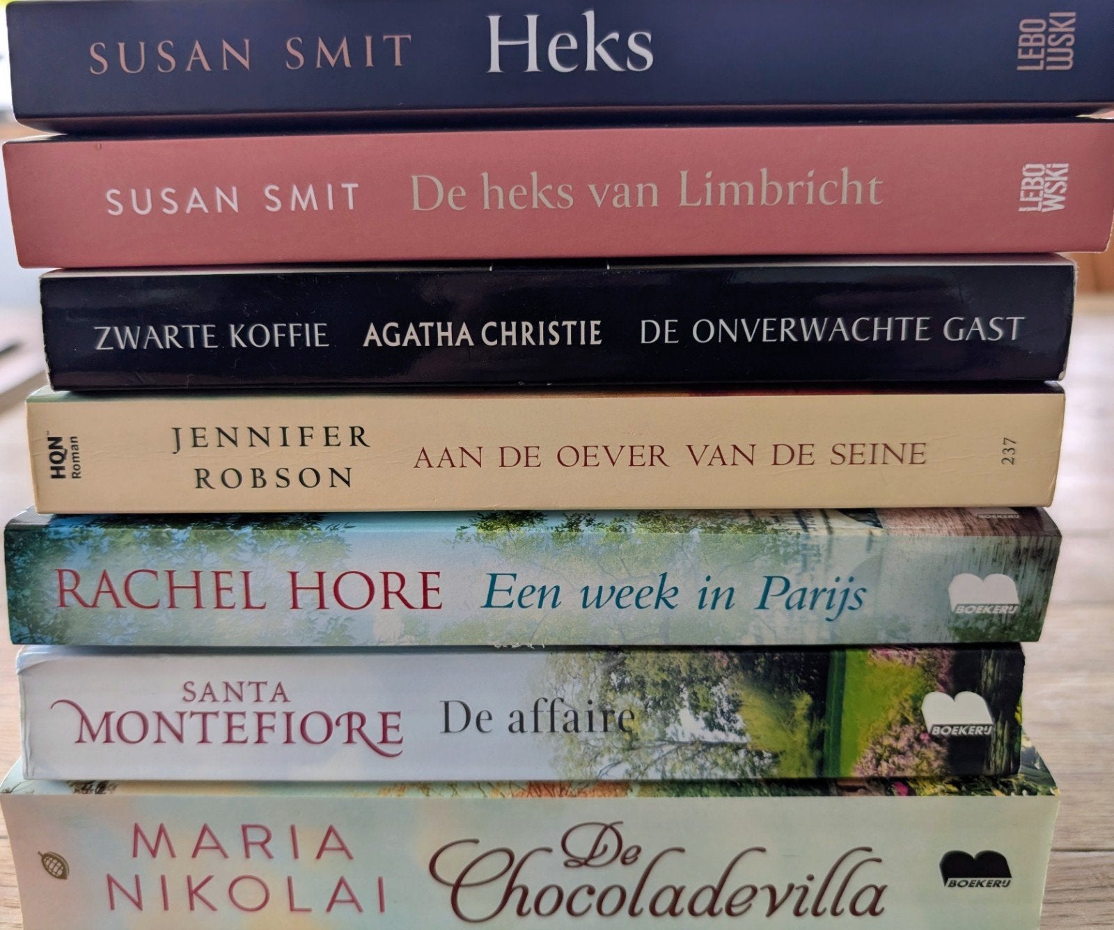 7 boeken van diverse schrijfsters, prijs per boek zie lijst, Boeken, Ophalen, Zo goed als nieuw