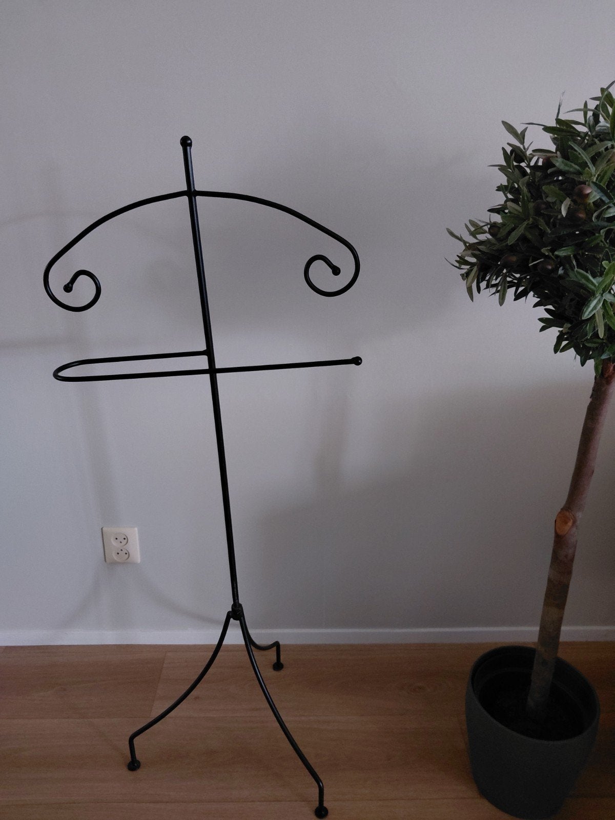 Ikea Hemnes dressboy kledingrek, Zo goed als nieuw, Minder dan 100 cm, Metaal, Ophalen