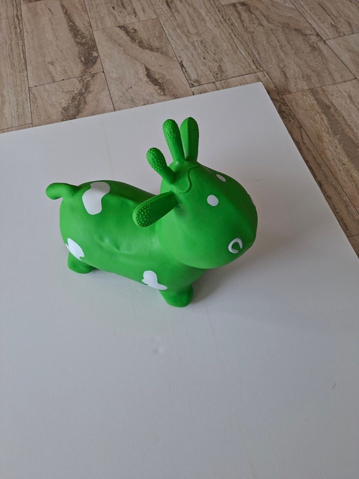 "Skippybal" groen koetje, Ophalen, Zo goed als nieuw, Jongen of Meisje