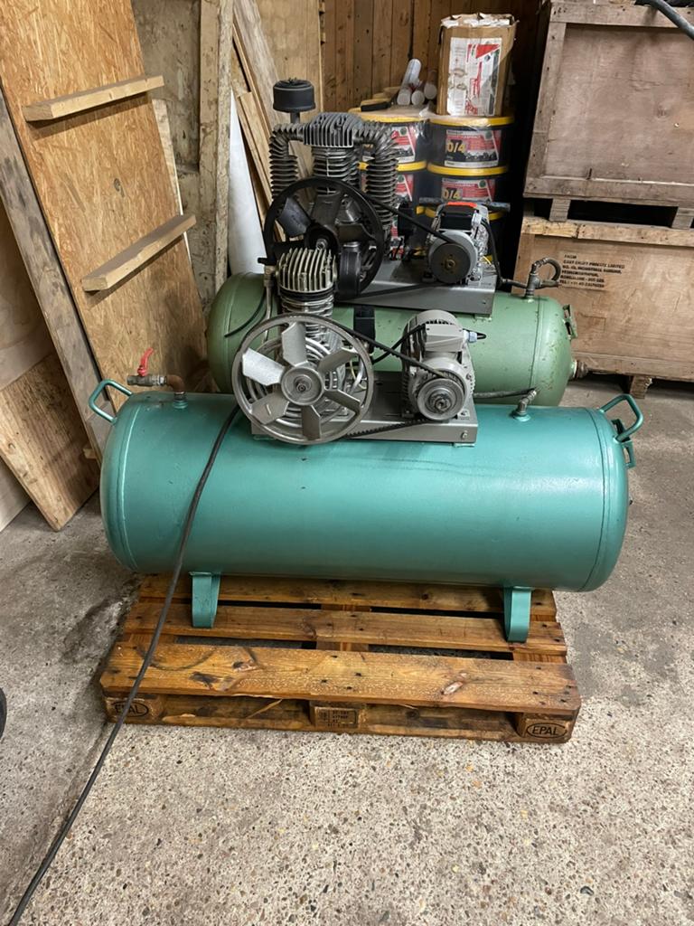 Lucht compressor te koop, Doe-het-zelf en Verbouw, Compressors, Minder dan 25 liter, Ophalen of Verzenden, Zo goed als nieuw, Minder dan 200 liter/min