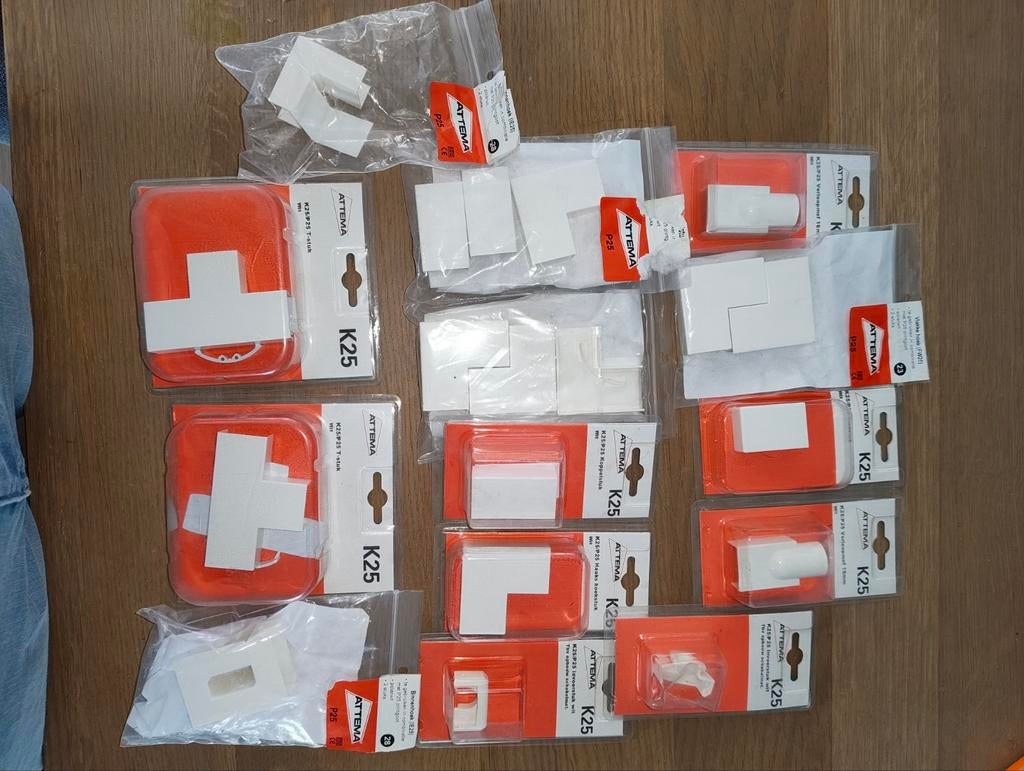 Diverse Attema K25 en P25 kabelgoot accessoires, Doe-het-zelf en Verbouw, Elektra en Kabels, Ophalen of Verzenden, Nieuw, Overige typen
