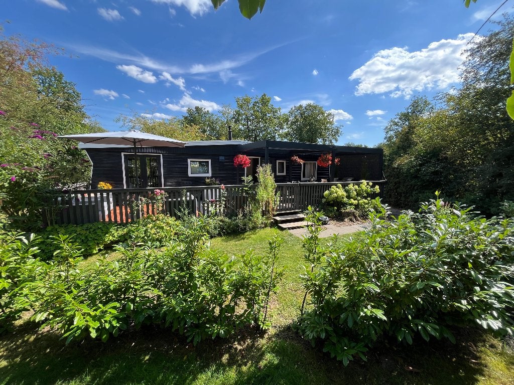 Luxe chalet, veranda, compleet op seizoensplaats in Drenthe, Tot en met 4