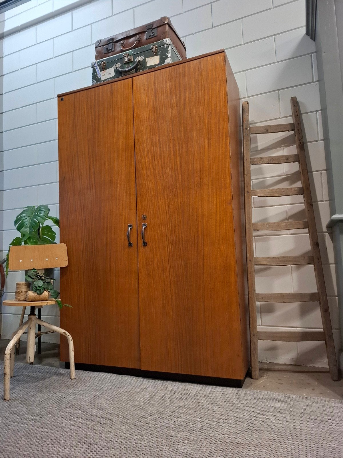 Vintage/Industriële houten schoolkast, Brocante ladekast, Ophalen of Verzenden, Zo goed als nieuw