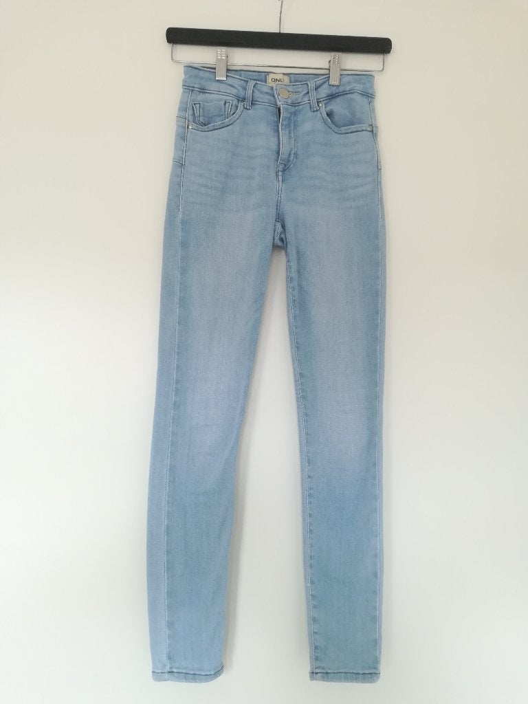 Only Skinny Jeans Lichtblauw maat XS, Kleding | Dames, Only, Blauw, Ophalen of Verzenden, Zo goed als nieuw