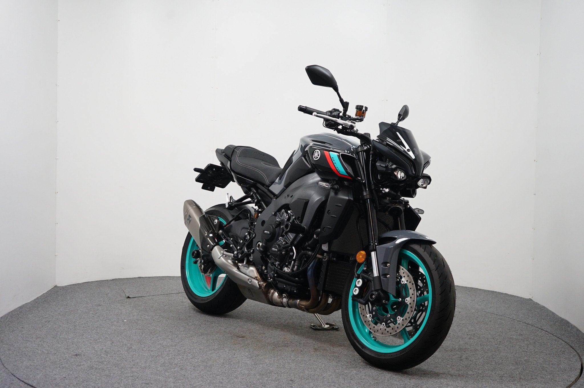 Yamaha MT 10 ABS, Meer dan 35 kW, 998 cc, Handvatverwarming, Naked bike