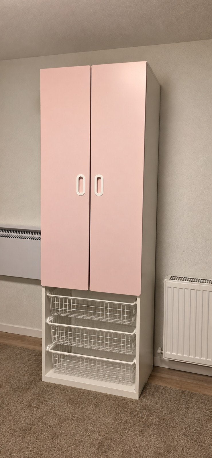 Roze kledingkast met lades en hangruimte, Huis en Inrichting, Modern, functioneel, 50 tot 100 cm, 150 tot 200 cm, 25 tot 50 cm