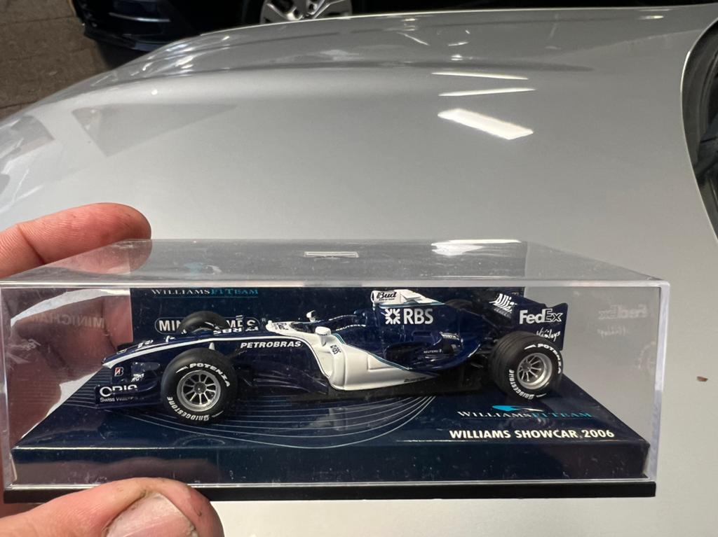 Williams F1 Team Showcar 2006 Minichamps schaalmodel, Ophalen of Verzenden, Zo goed als nieuw, Formule 1