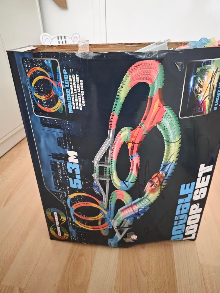 Glow Tracks Double Loop Set - 5.3M racebaan, Ophalen of Verzenden, Gebruikt, Jongen of Meisje