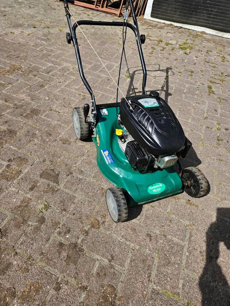 Grasmaaiers en zitmaaiers gezocht met werk., Ophalen, 50 cm of meer