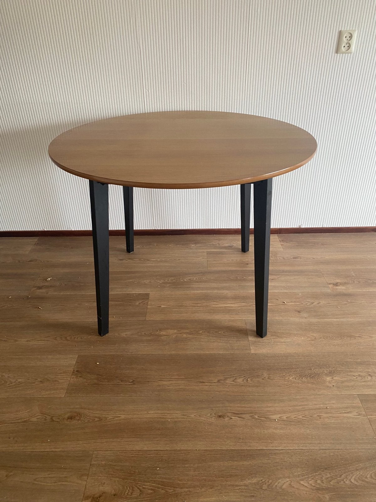 Eettafel rond, Huis en Inrichting, Tafels | Eettafels, Ophalen, 100 tot 150 cm, Rond, Zo goed als nieuw