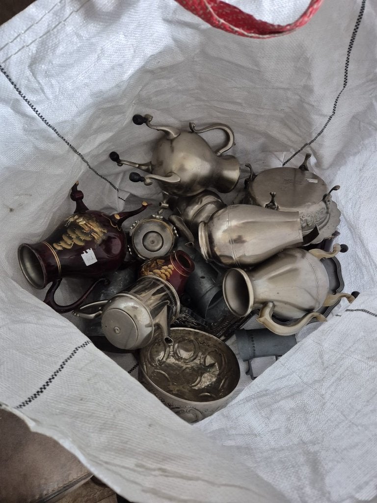 Partij Antieke en Vintage Metalen Theepotten en Kannen, Ophalen
