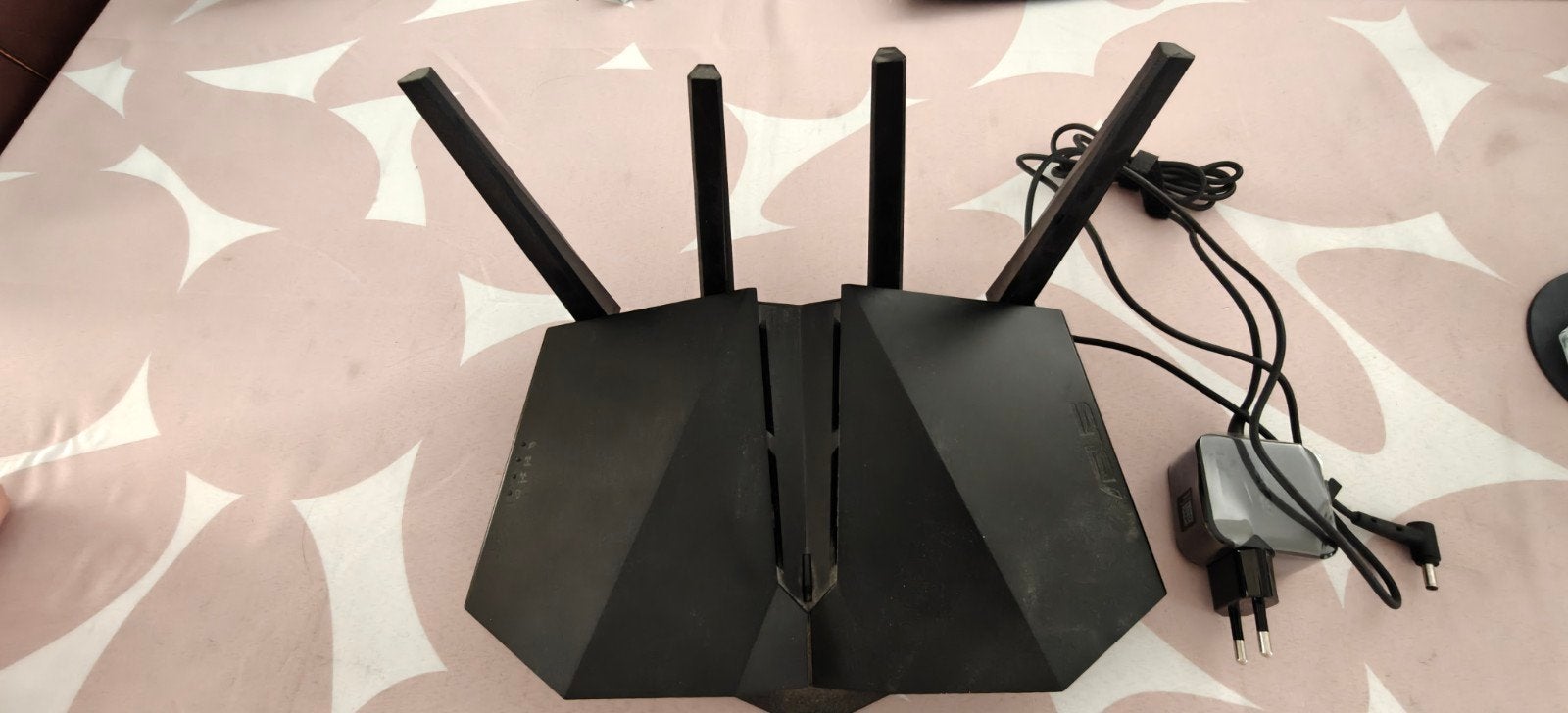 ASUS RT-AX82U AX5400 Dual Band Wi-Fi Router, Router, ASUS, Ophalen of Verzenden, Zo goed als nieuw