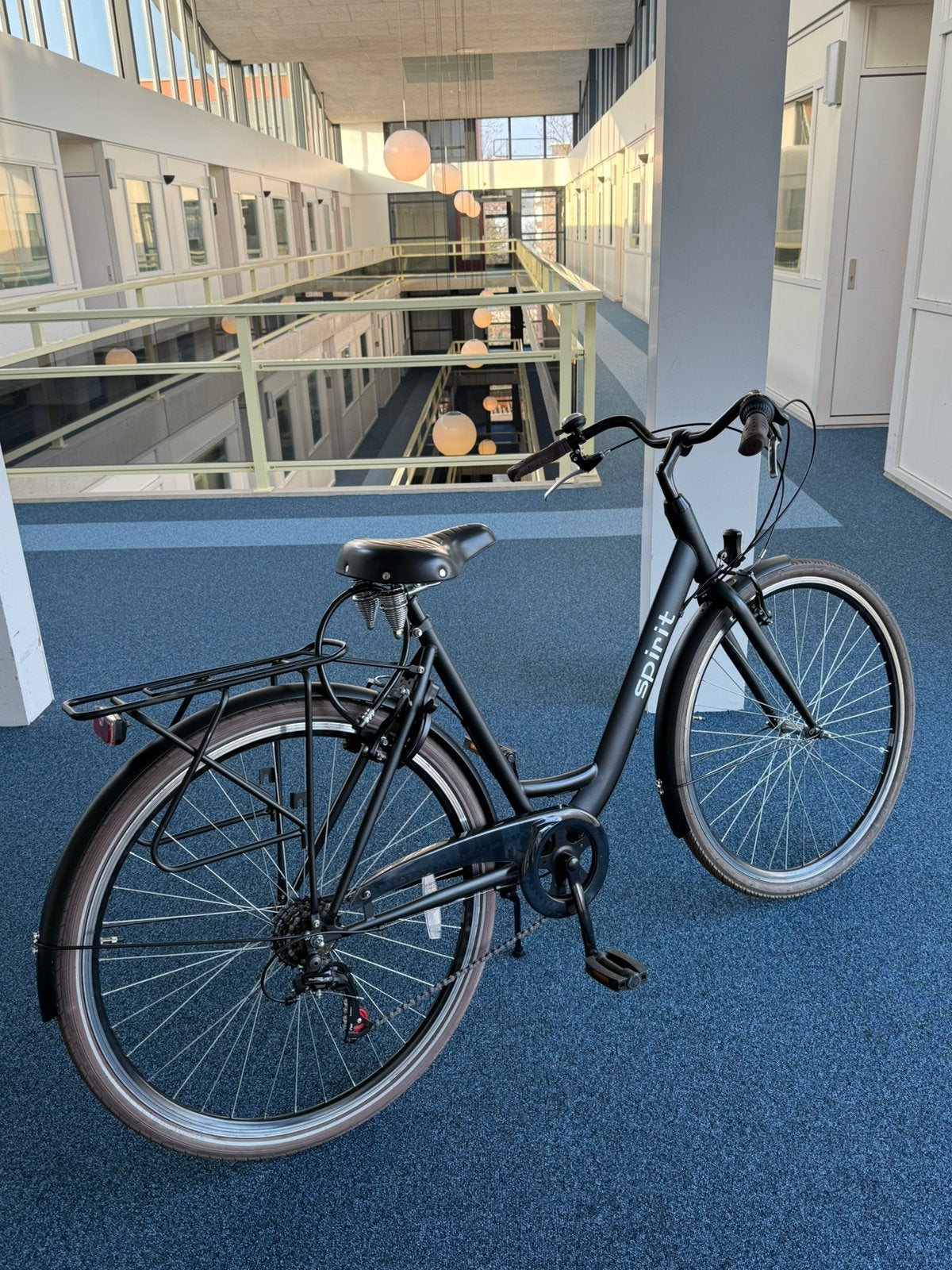Spirit dames fiets zgan, Fietsen en Brommers, Fietsen | Dames | Damesfietsen, Ophalen, Zo goed als nieuw, Overige merken
