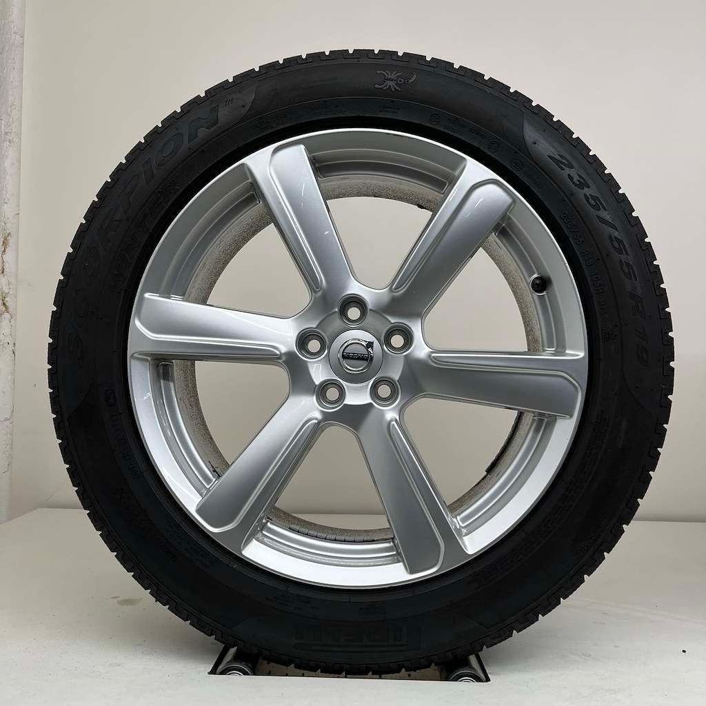 Volvo XC90 - 19 inch - winterbanden, 19 inch, Gebruikt, Banden en Velgen, 235 mm