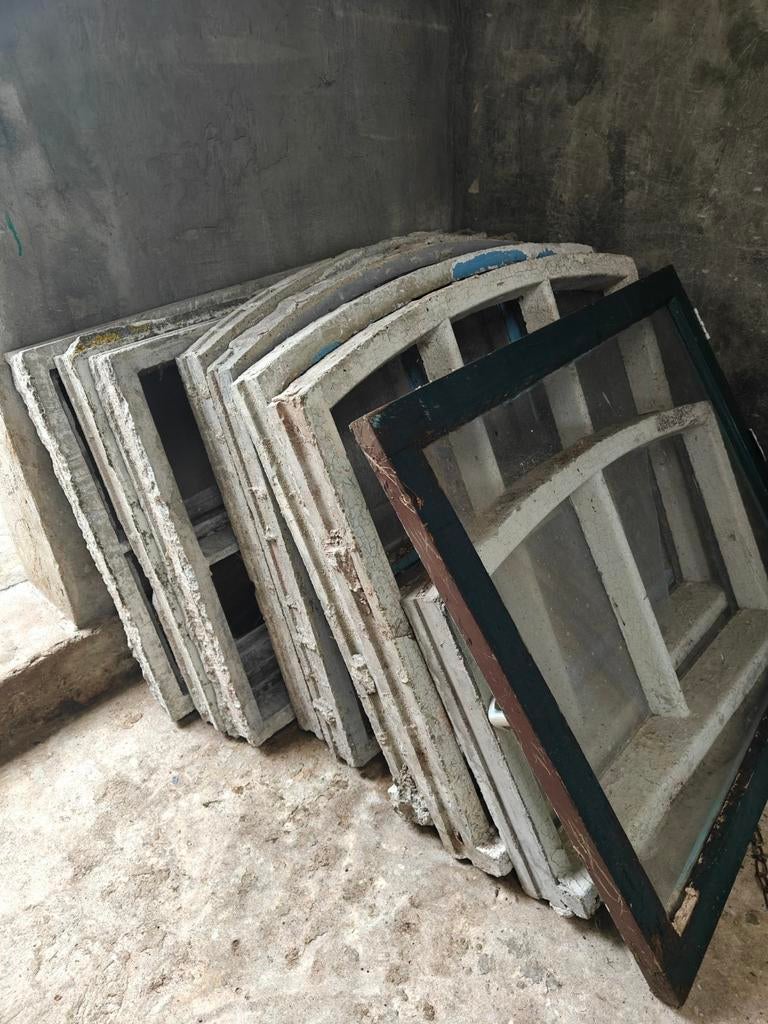 Stalraam beton raam, Ophalen, Gevelraam of Ruit, Gebruikt, 80 tot 120 cm